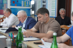 По первым пяти вопросам выступил начальник отдела муниципального контроля Алиасхаб Лачемилаев.